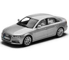 Модель Audi A4, Ice silver, 2013, Scale 1 43
